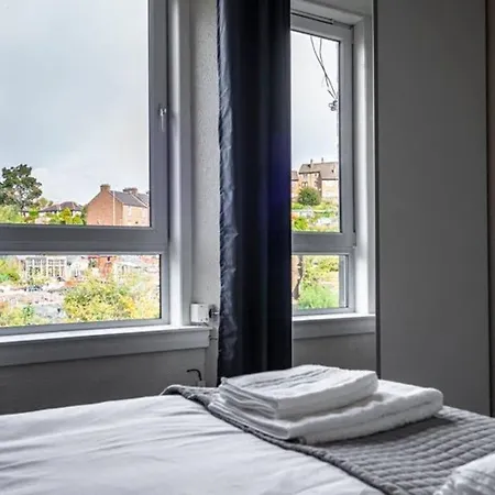 ☆ Bright, 2 Bedroom West End ☆ Apartamento *