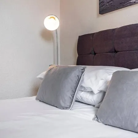 Apartamento ☆ Bright, 2 Bedroom West End ☆ Dundee