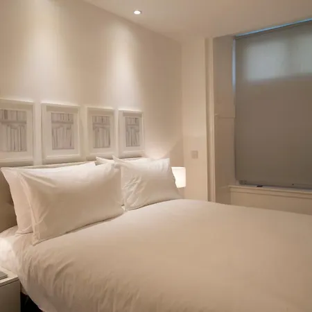 Urban Quarters Aparthotel