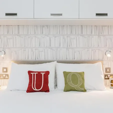 Urban Quarters 4*