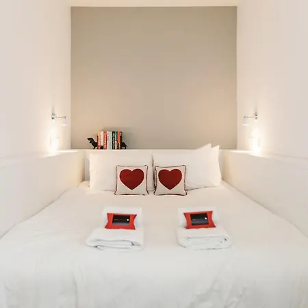 Aparthotel Urban Quarters 4*