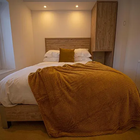 The Clarendon 4* Dundee