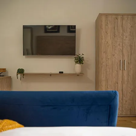 Hotel The Clarendon 4*
