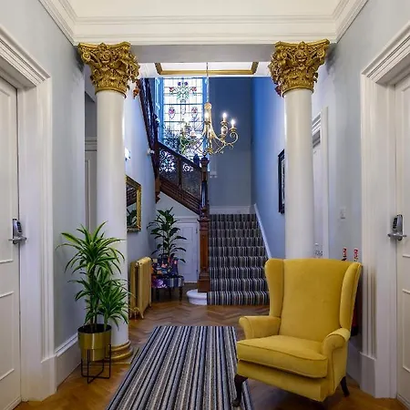 The Clarendon Hotel 4*