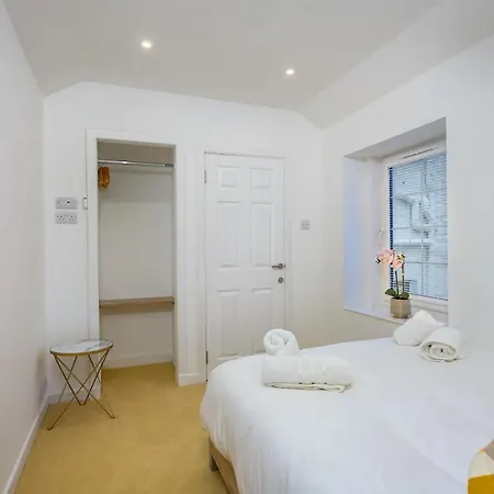 The Clarendon Hotel