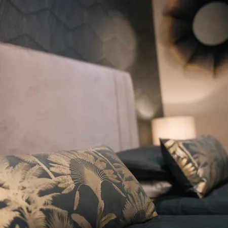Hotel The 2*