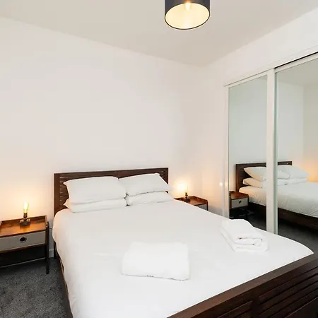 Bissets Bond Apartamento *