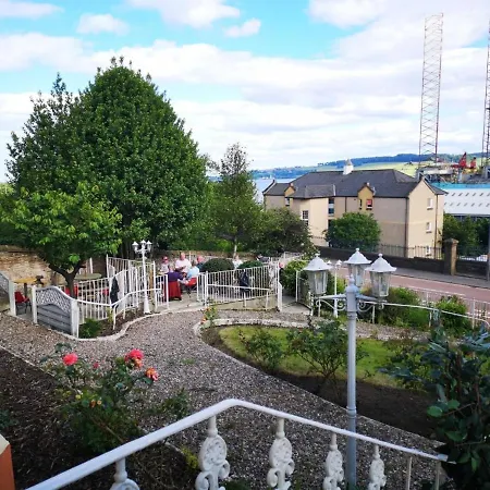 Tayview Hotel