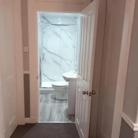 4 Bedroom / 2 Bathroom House In Desirable Area.