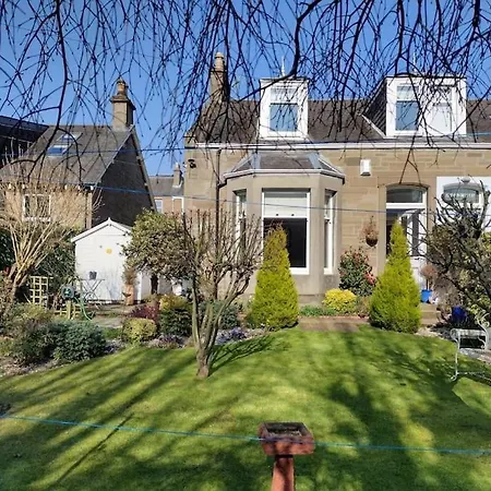 4 Bedroom / 2 Bathroom House In Desirable Area.