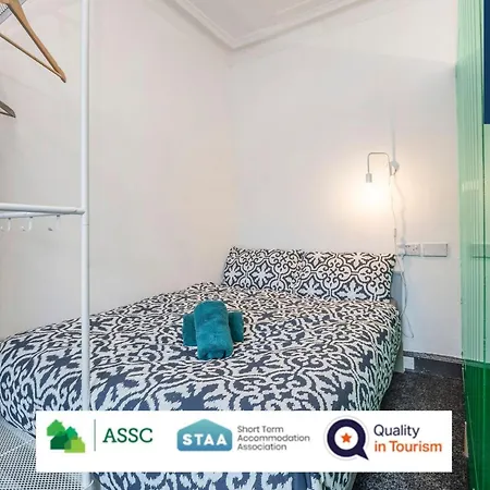 Law 3 - Digs - 2 Rooms, 4 Double Beds, Fully Equipped, Free Parking, Wifi, 3Xsmart Tvs, Groups, Families, Food, Shops, Bars, Centrally Located, Price Match Gaurantee, Short Or Long Stays, Weekly Or Monthly Rates Available By Sunrise Short Lets Aparthotel Dundee