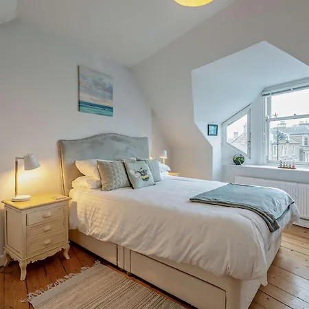 2 Bed In Broughty Ferry 94108