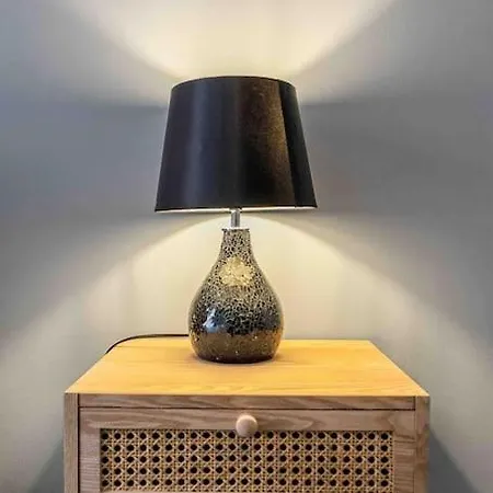 Seagate Heights Large, Stylish, Centre Flat *