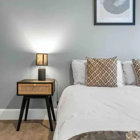 Seagate Heights Large, Stylish, Centre Flat Apartamento Dundee