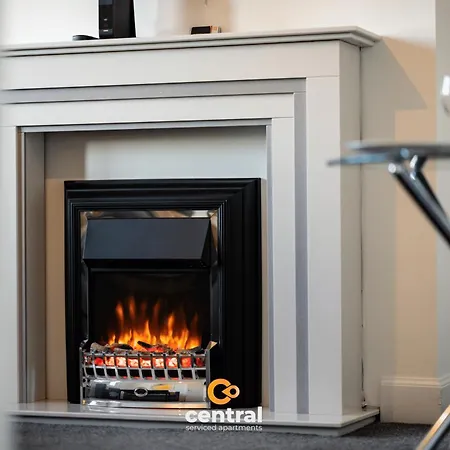 Serviced Apartments: Modern 2-bedroom Family Dundee