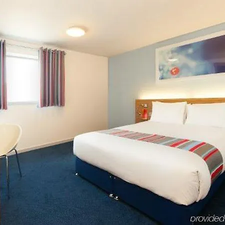 Travelodge Hotel 2*
