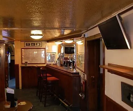 Fishermans Tavern Hotel