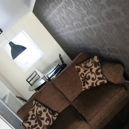 The Hotel 2*