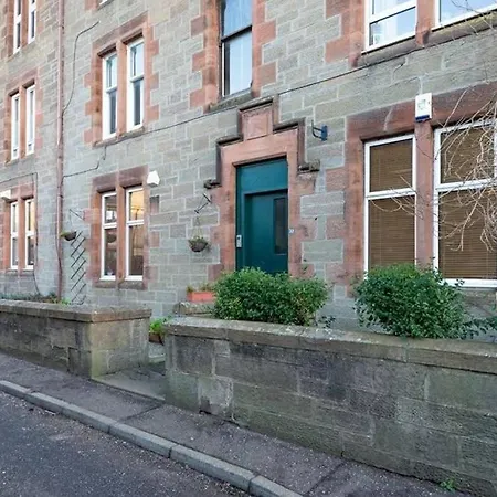 ☆ Quiet Ground Floor Near ☆