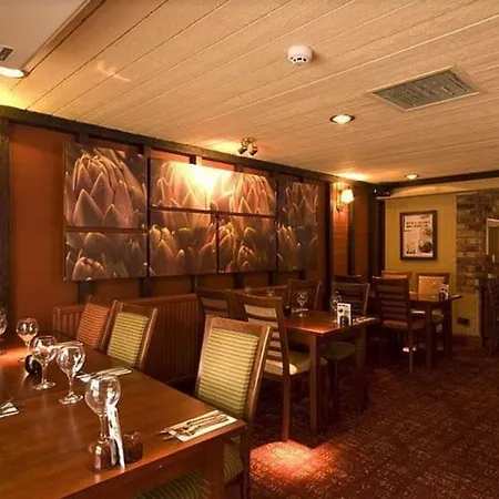 Premier West Dundee