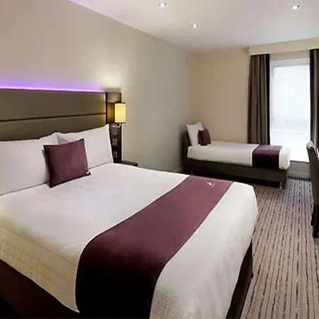 East Premier Travel Hotel 3*