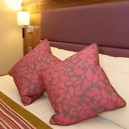 Woodlands Hotel, Bw Signature Collection 3*