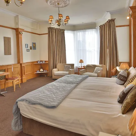 Woodlands Hotel, Bw Signature Collection Hotel