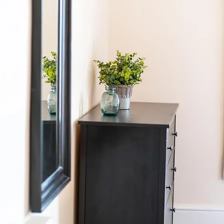 Magdalen House Apartment