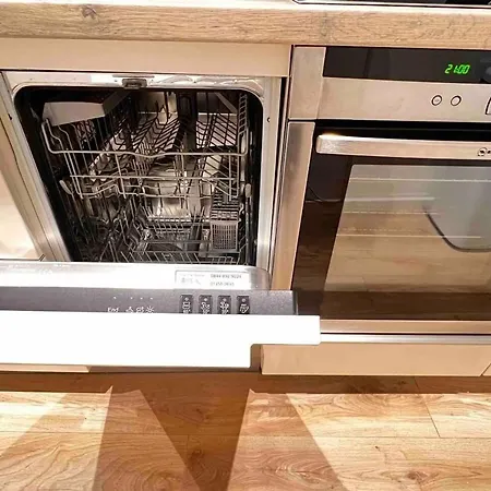 Remarkable 1-bed In Apartment Dundee