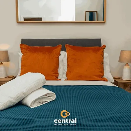Central Serviced - 2 Bedrooms - Modern - Unique Touches - Free Street Parking - Fully Equipped - Close To City Centre - Short & Long Term Available - Contact Us For Your Requirements * Dundee