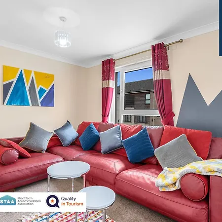 Info Only - Sunrise Short Lets, Special Offer, Book For 7 Nights And Get 1 Night Free - 14 Night Get 2 Nights Free - 28 Night And Get 4 Nights Free - Promo-code - Bdc24 ,only With Sunrise Short Lets Ask Us 0773-4272-500 , Not A Li Holiday home Dundee