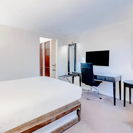 The Landmark And Leisure Club A Palette 4*