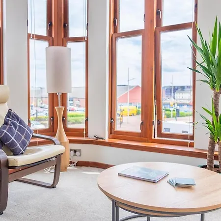 Near V&a Museum & Attractions Apartment
