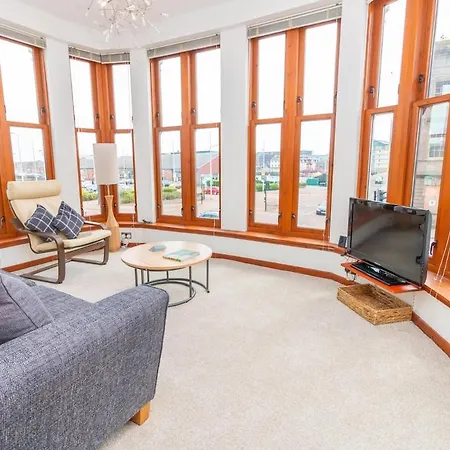 Near V&a Museum & Attractions Apartment *