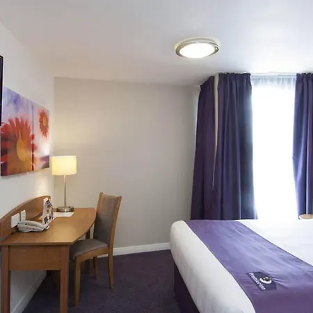 East Premier Travel Hotel