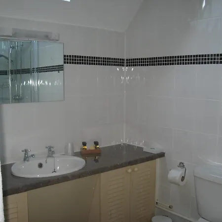 Shaftesbury (adults Only) Guest house Dundee