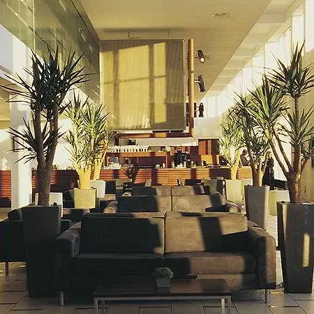 Apex Quay & Hotel