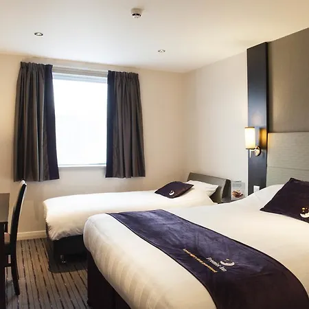 Premier Centre Hotel 3*