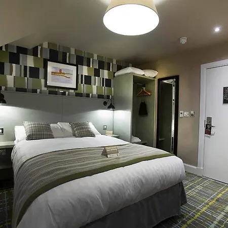 Jolly's Wetherspoon Hotel