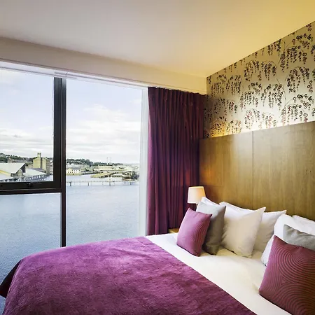 Apex Quay & Hotel 4*