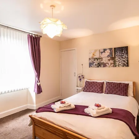 Mycosy Lorimer 17 * Dundee