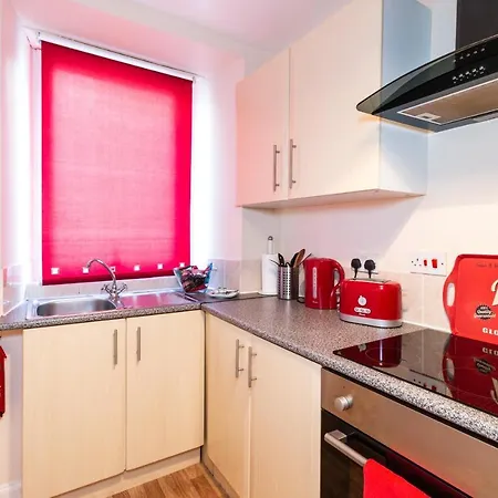 Mycosy Lorimer 17 * Dundee