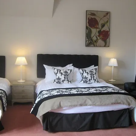 Shaftesbury (adults Only)