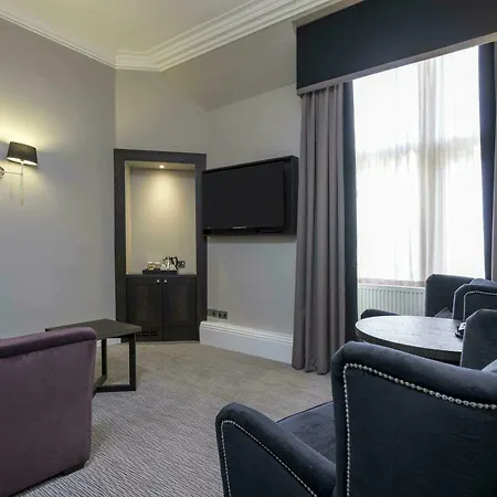 Hotel The Landmark And Leisure Club A Palette
