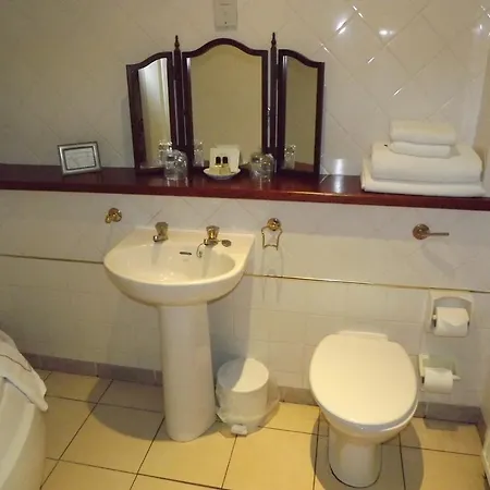The Broughty Ferry 4*
