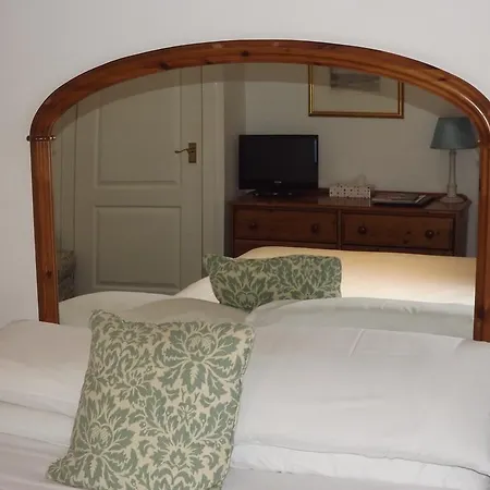 The Broughty Ferry 4*
