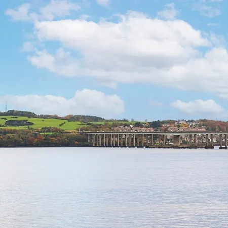 On The Waterfront * Dundee